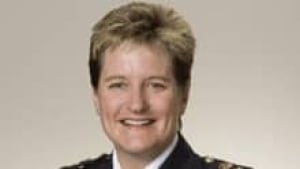 nb-leanne-fitch-chief