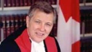si-nb-justice-david-smith-220