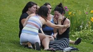 hi-quebec-mourners-rtx11fwb-4col
