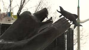 mi-ott-bear-sculpture300
