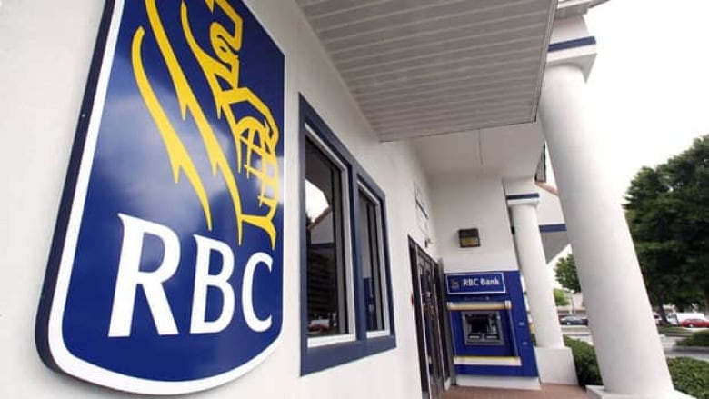 Royal Bank Profit Up 26 Thanks To U S Growth Cbc News