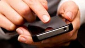 hi-texting-twenty--852-isto-3col