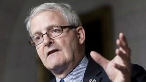 hi-marcgarneau-cp-02624109-4col