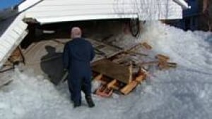 si-alberta-beach-ice-garage_1