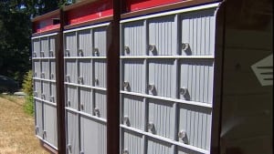 hi-bc-130730-super-mailbox