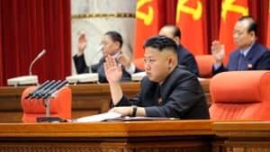 si-kim-jong-un-300-rtxy4l1
