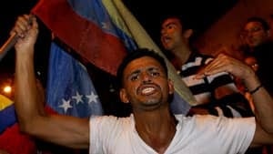 ii-chavez-supporter-rtr3emm