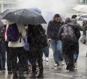si-220-april-weather-cp04269930