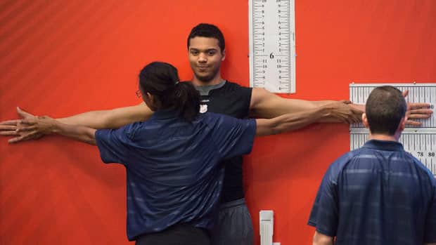 jon jones wingspan