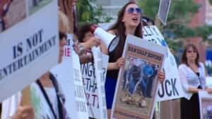 si-rodeo-protest-300