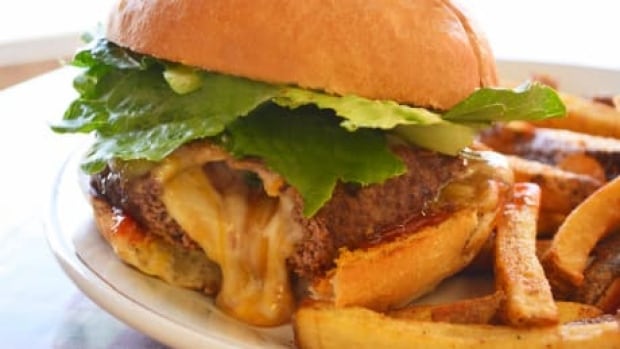 si-naina-burger-460