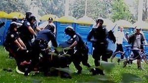 tp-police-g20-cbc-306-120710