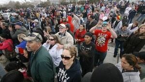 ii-california-high-school-shooting-crowd