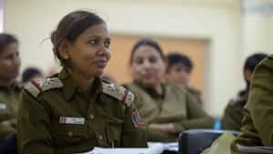 300-india-police-wmmen