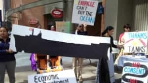 enbridge-protest-300