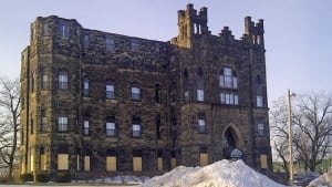 hi-nb-castle-manor-winter