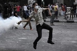 mi-egypt-tear-gas-protest-3