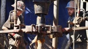 hi-fracking-02558307-8col
