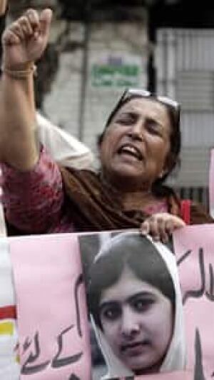 ii-malala-support-rtr3a8ay