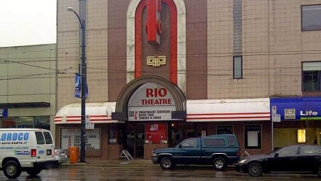 hi-bc-120209-rio-theatre