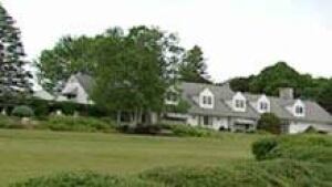 si-nb-mccain-estate-220