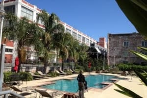 pool-300