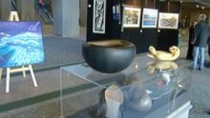 hi-art-exhibit-852-3col