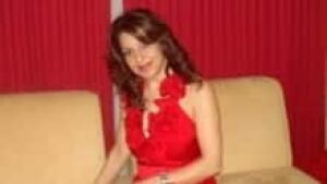 hi-bc-120305-fabira-amani-3col