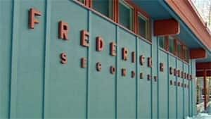 mi-fh-collins-school-whitehorse