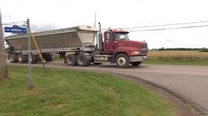 pe-hi-truck-summer-4col