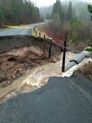 mi-hwy-593-washout-300