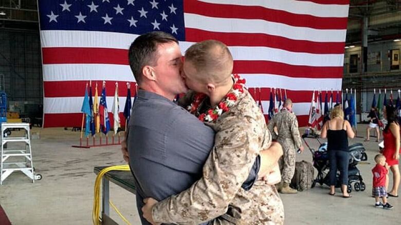 gay military pic Gay military pic