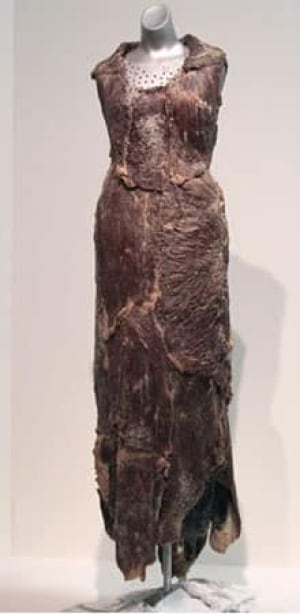 meat-dress-getty-220