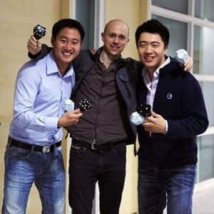 sm-300-nanolight-team