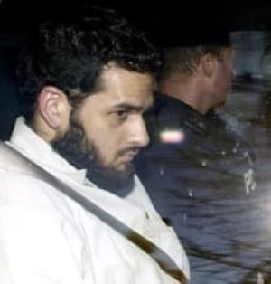 si-momin-khawaja2004-220