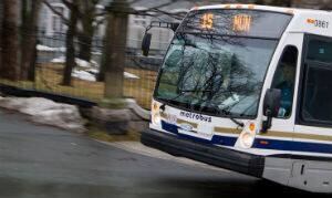 nl-metrobus-snow-2012