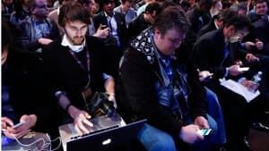 ii-sony-playstation-4-crowd