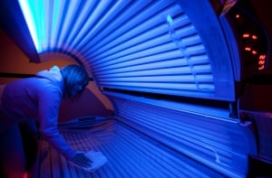 BC TANNING BAN 02353508
