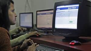 mi-facebook-india300-cp0173