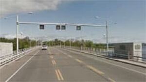 si-ott-champlaingbridge-220