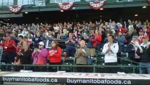 mi-goldeyes-fans-120916