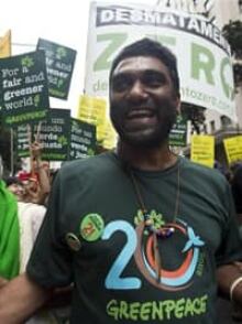 si-200-kumi-naidoo