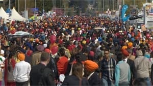 mi-bc-130420-surrey-vaisakhi-crowd-1
