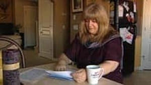 mi-bc-120206-go-public-bankruptcy-carol