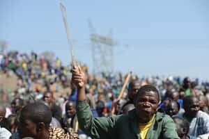si-south-africa-machete-300-getty-150404695