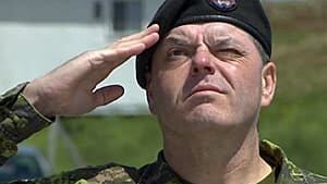 nl-snook-roger-salute-300-20130701