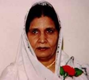 si-sidhu-mother-220