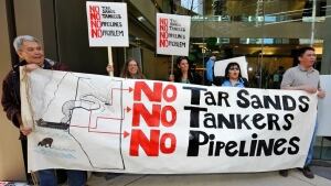 hi-bc-120118-enbridge-protest