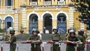 vietnam-court-300