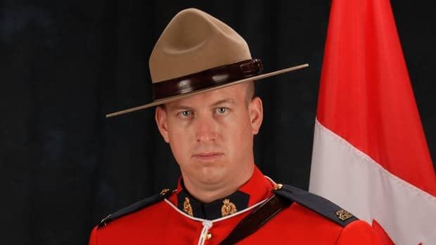 hi-pineo-derek-rcmp-8col